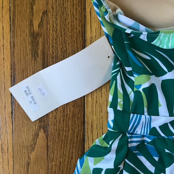 Bettie Page BANDEAU ONE PIECE WITH SKIRT IN TROPICAL PALM - Picture 5 of 9